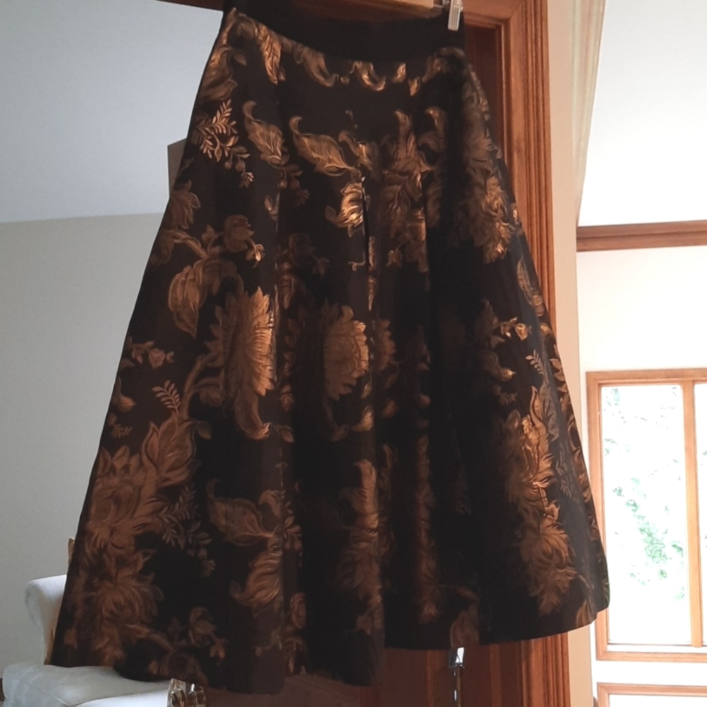 White House Black Market Formal Skirt Size 6